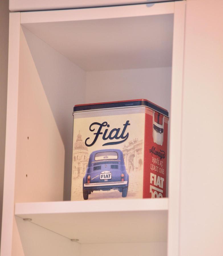 Beautiful Flat Next To Karlskirche Viena Exterior foto